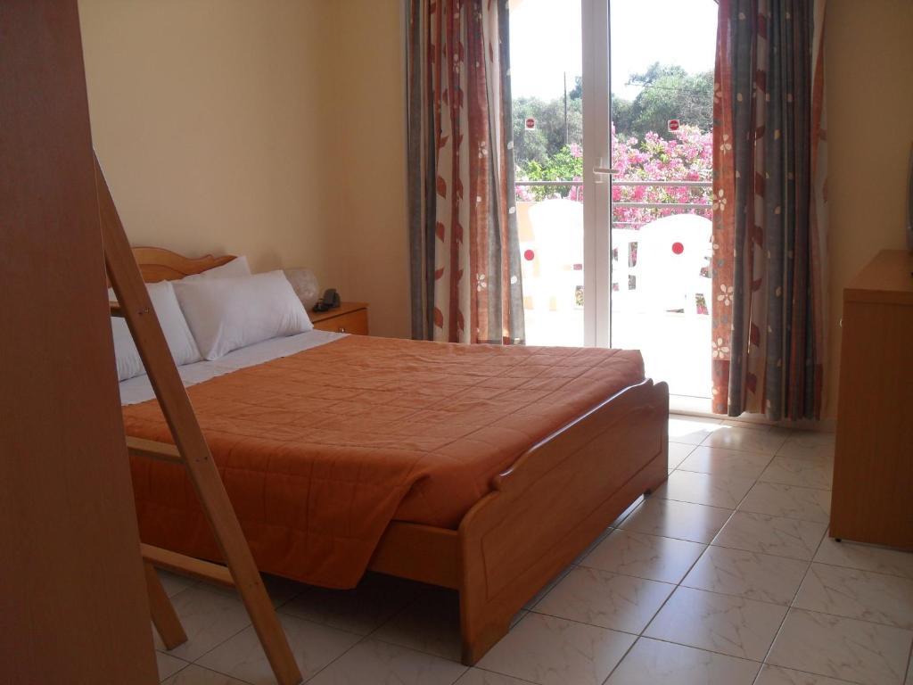 Pegasus Hotel Roda  Zimmer foto